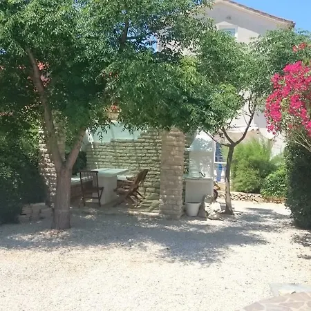 Apartment Filipasic Vir